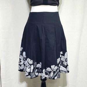 Peter Nygard Black/white skirt